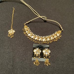 Necklace set from India